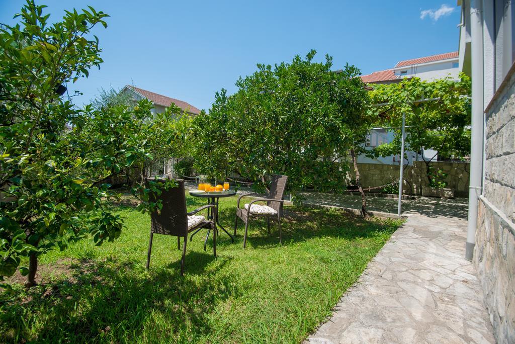 Apartmani Krgusic Тиват Экстерьер фото