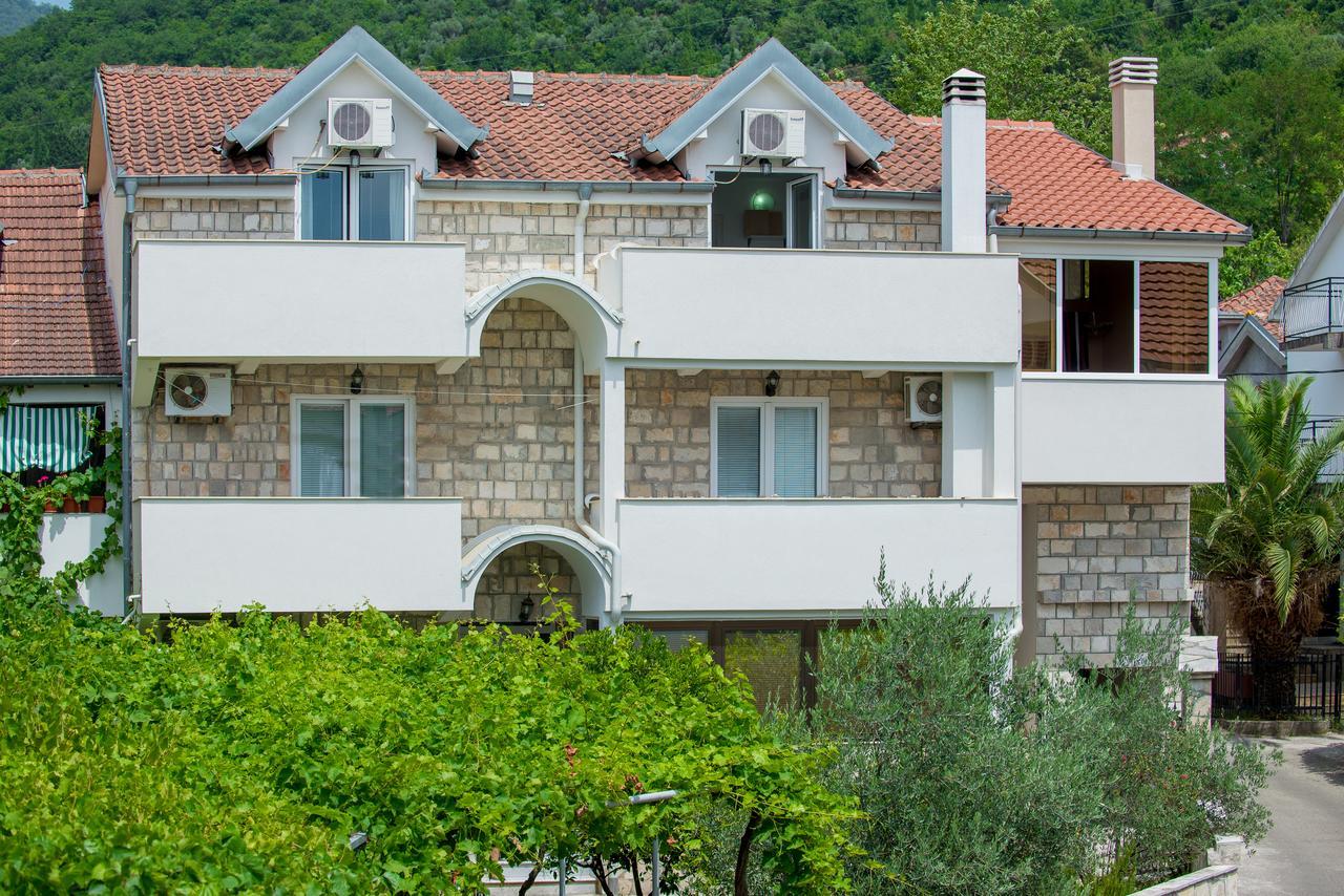 Apartmani Krgusic Тиват Экстерьер фото